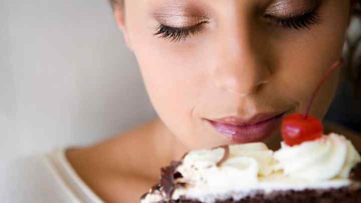 Як не їсти борошняне і солодке