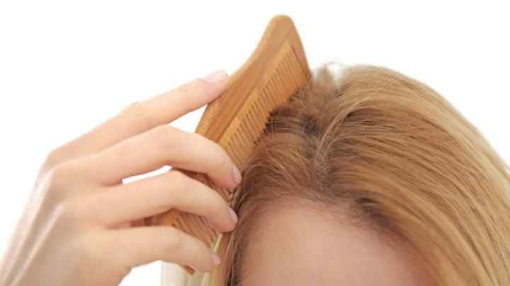 Як зупинити випадання волосся