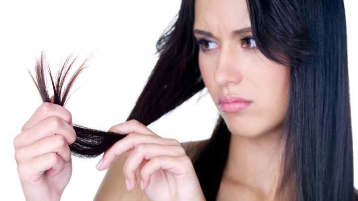 Як прибрати секущиеся кінчики волосся, не зістригаючи їх