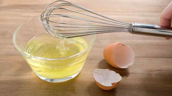 Рецепт маски для волосся з яєчного жовтка