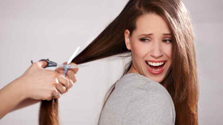 Освітлення кінчиків волосся: як провести процедуру