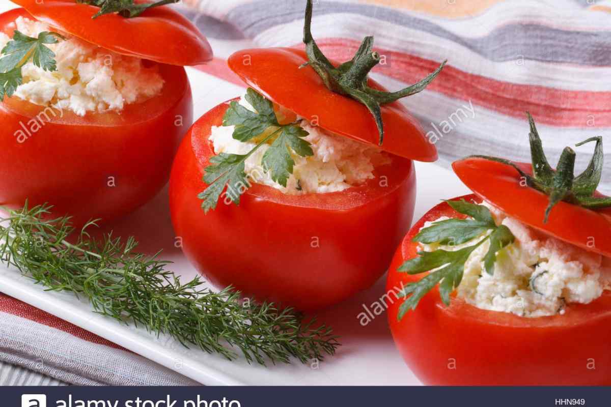 Як приготувати закуску з хріну і помідорів