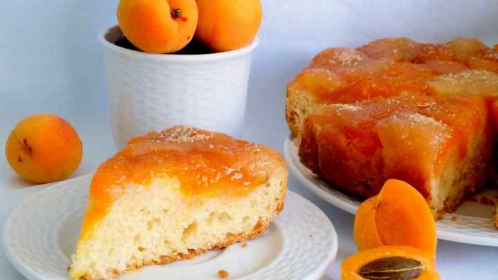 Як приготувати тістечка з абрикосами і медом