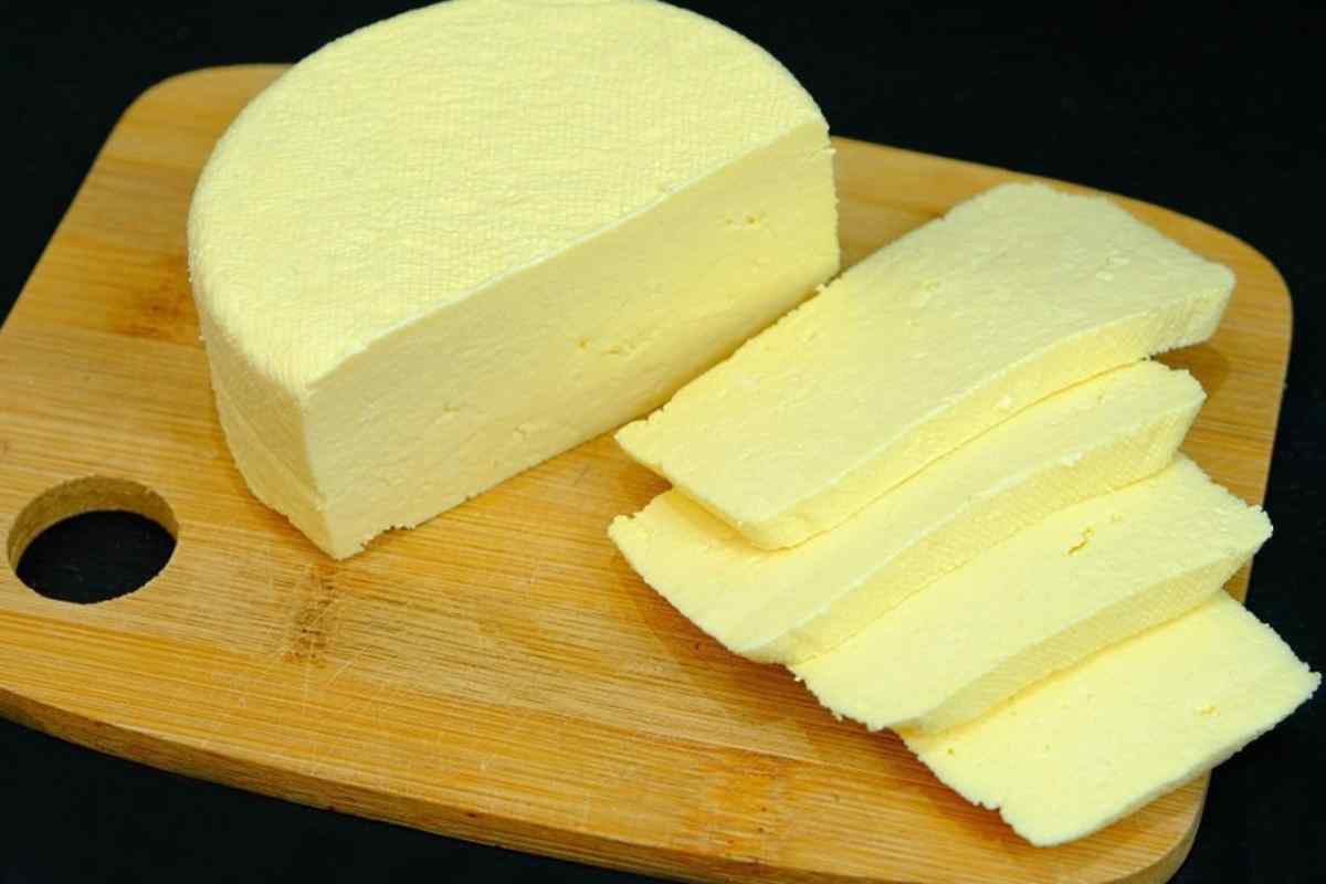 Як зробити твердий сир у домашніх умовах