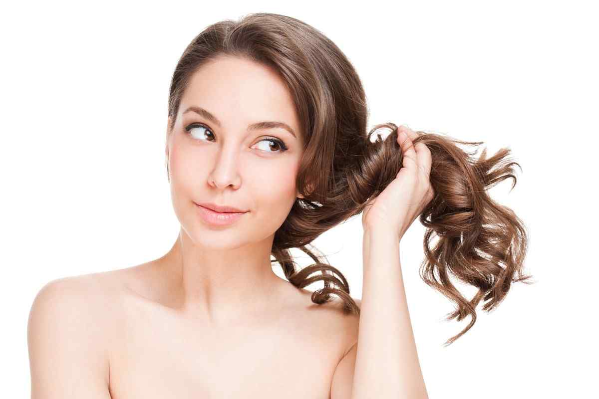 Як позбутися пухнастості волосся