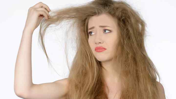 Як врятувати волосся від вологості