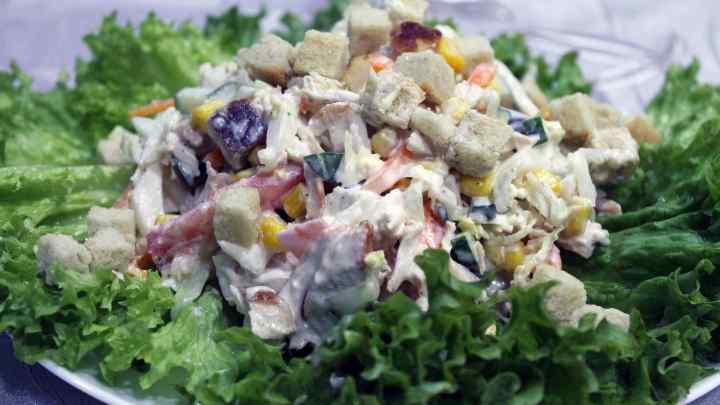 Як приготувати легкий і смачний салат