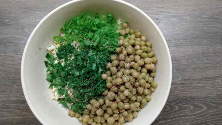 Як зробити салат із зеленим горошком