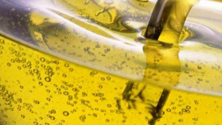 Як видалити плями від соняшникової олії