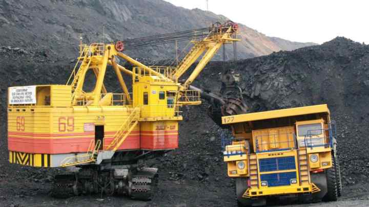 Як видобувається залізна руда