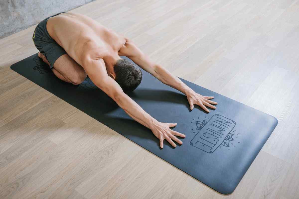 Як вибрати правильний килимок для йоги