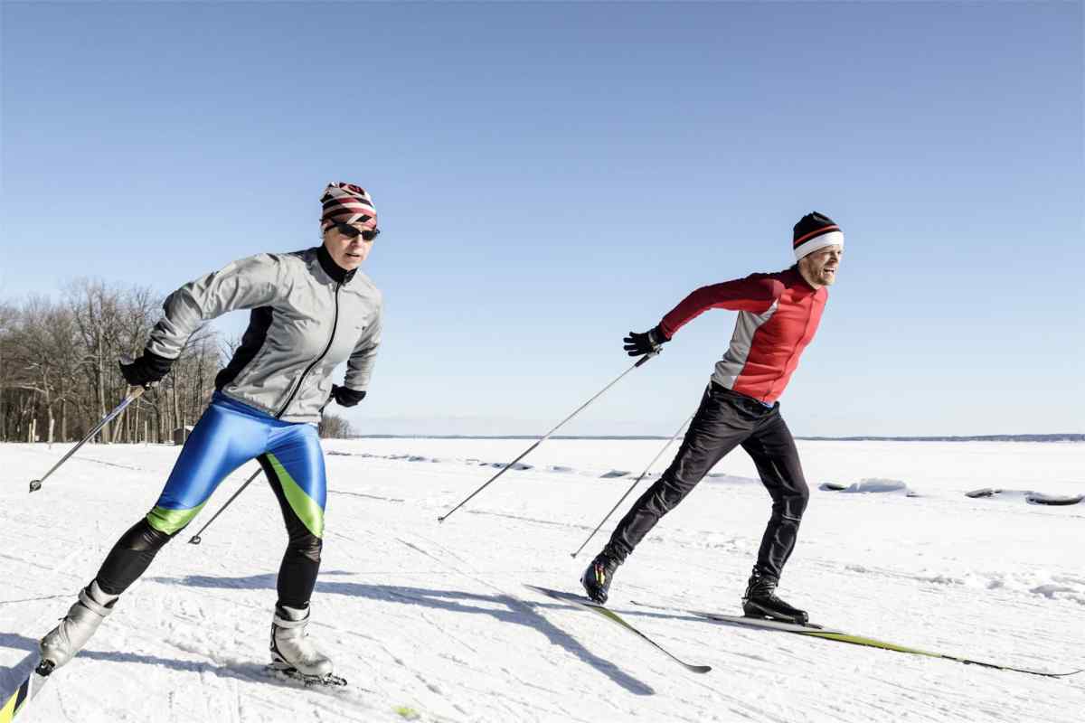Як навчитися швидко бігати на лижах