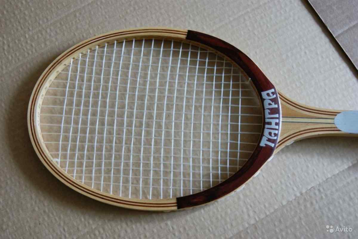 Як вибрати професійну ракетку для великого тенісу