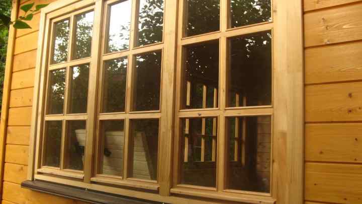 Як вставити вікно в дерев 'яний будинок