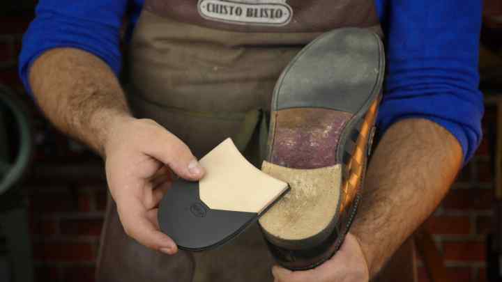 Як відкрити ремонт взуття