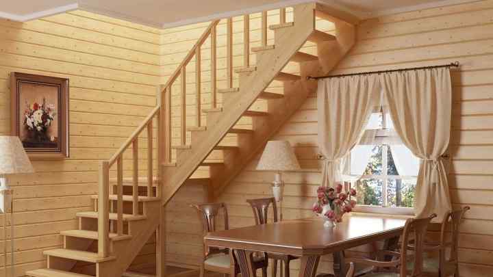 Як вибрати сходи для заміського будинку