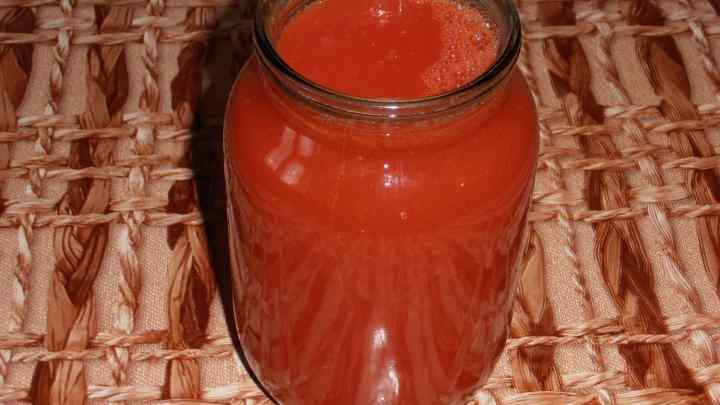 Як приготувати томатний сік у домашніх умовах