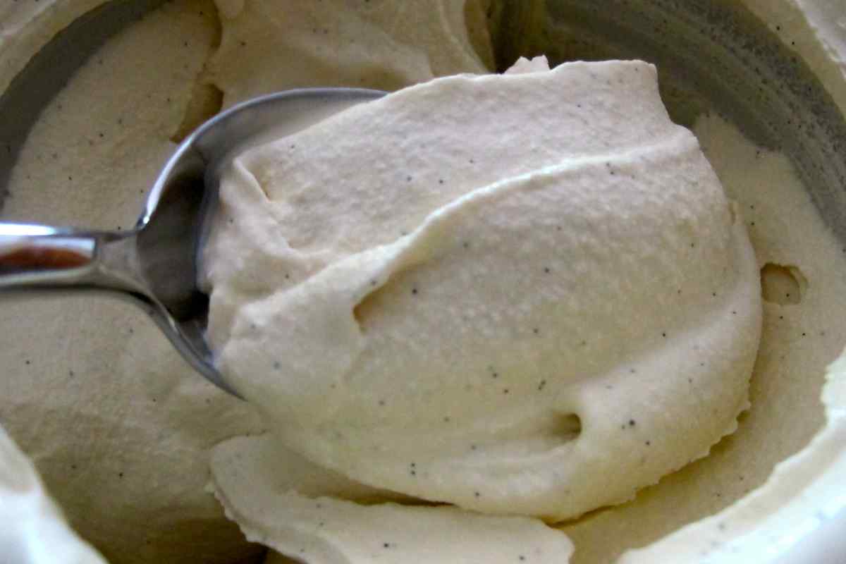 Як зробити морозиво із сухого молока