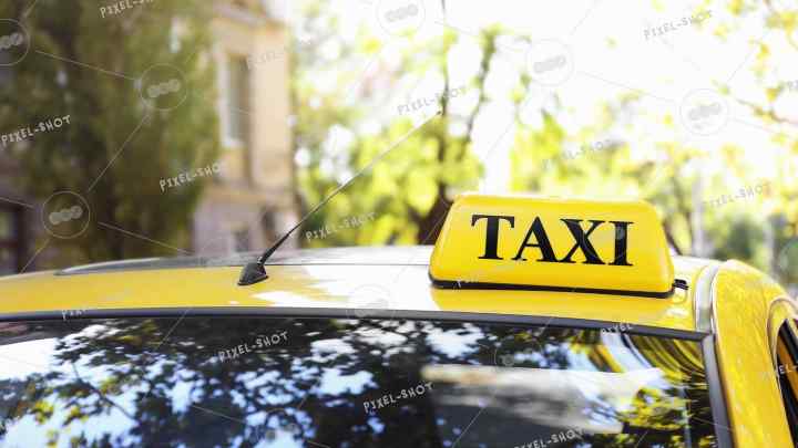 Як відкрити таксі в маленькому місті