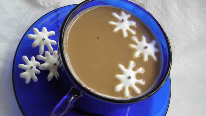 Як приготувати сніжинки до кави