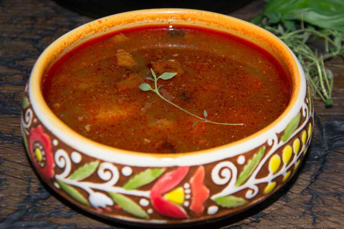 Як приготувати угорський суп бограч