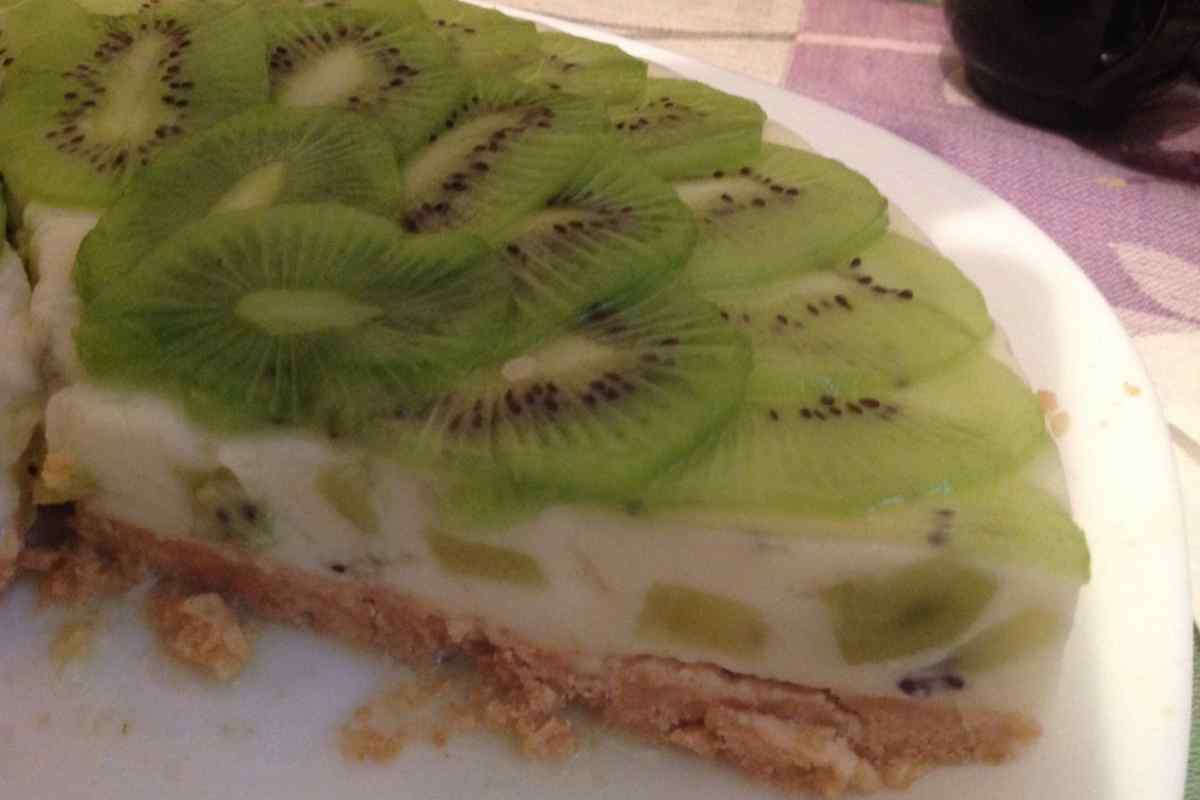Йогуртовий десерт з желе з ківі