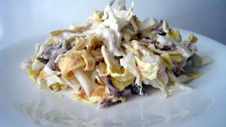 Як зробити салат з яловичою печінкою і білою квасіллю