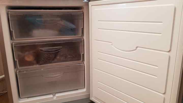 Як перефарбувати холодильник
