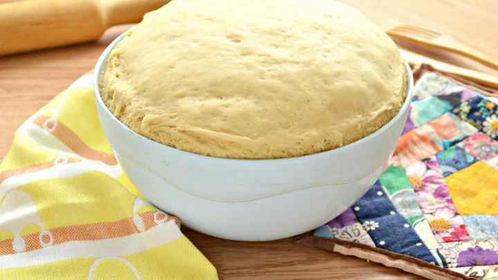Як замісити тісто для пирога