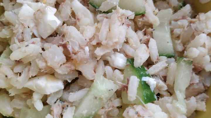 Як готувати салат рибний