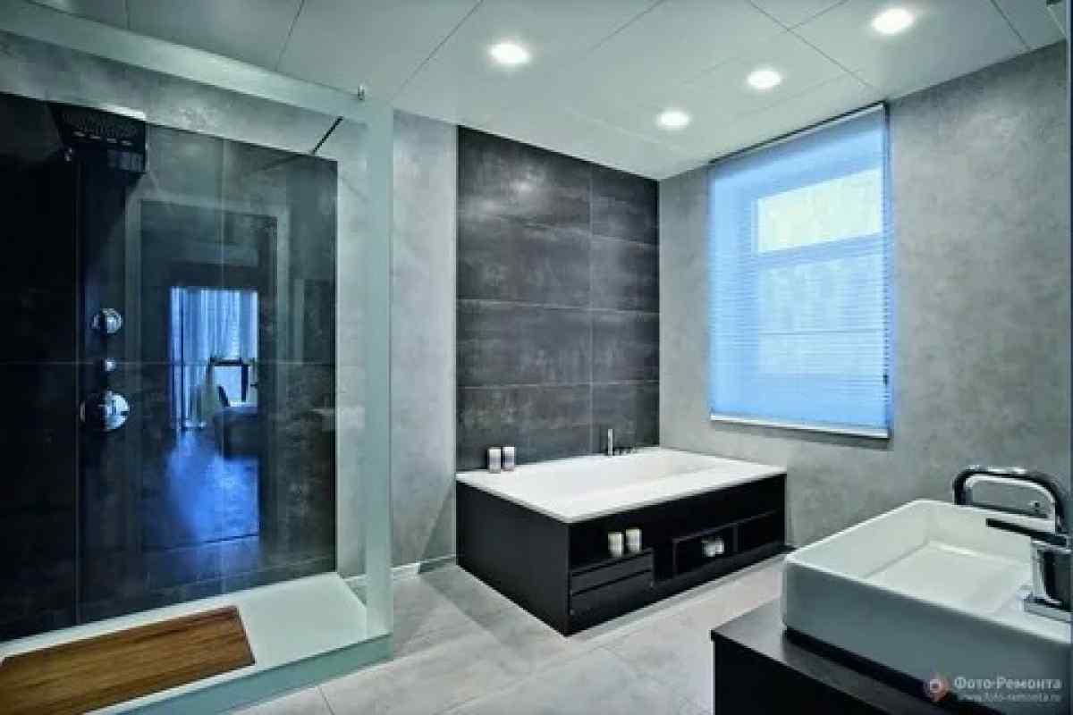 Чорний колір у ванній кімнаті: похмуро чи елегантно?