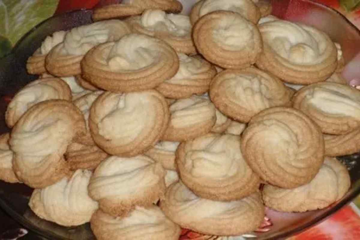 Найпростіший рецепт пісочного печива на маргарині
