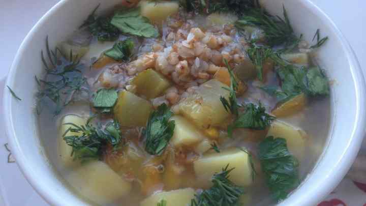 Як приготувати суп з простокваші і огірків