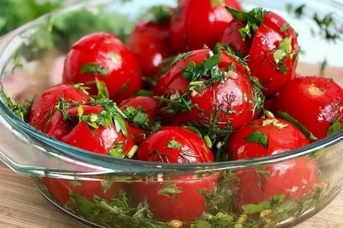 Експрес-рецепт маринованих томатів