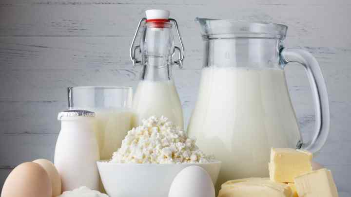 Козяче молоко для дітей: користь, правила вживання