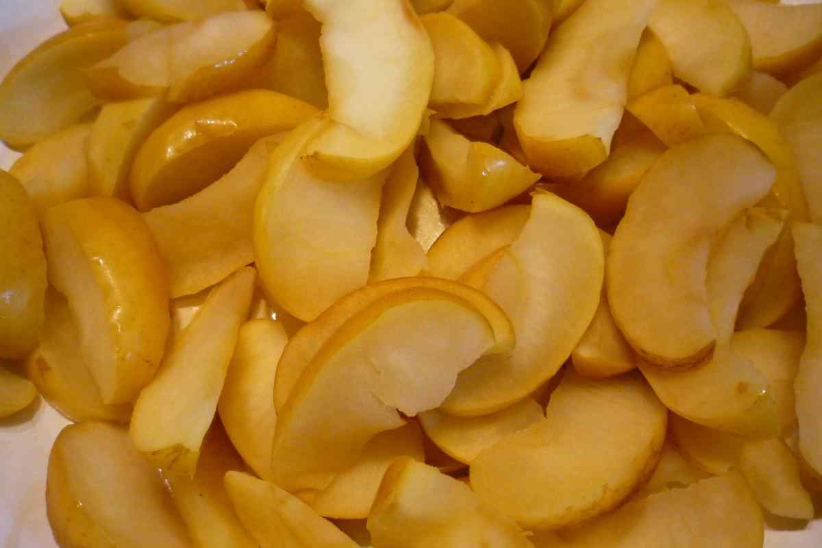 Як заморожувати яблука дольками