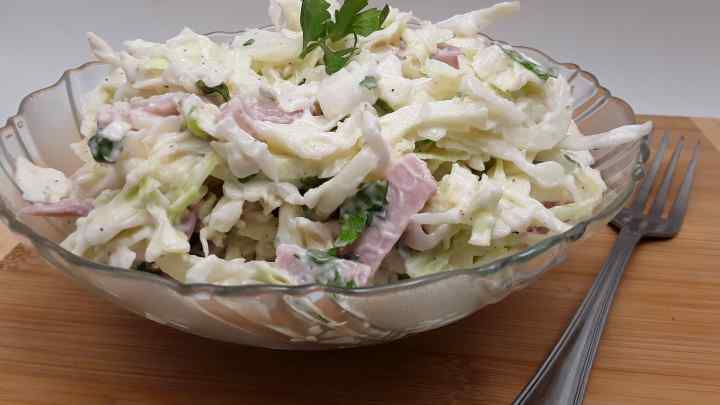 Як приготувати салат з капусти