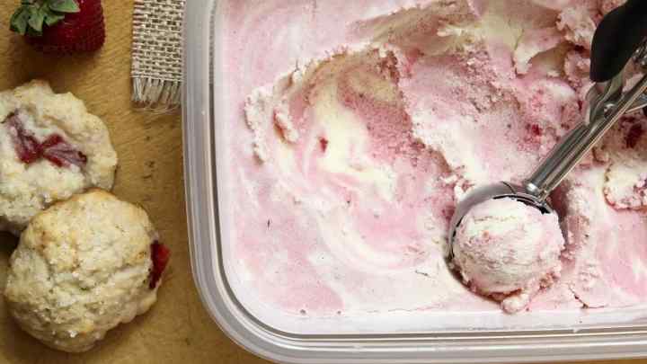 Як приготувати смачне морозиво в домашніх умовах