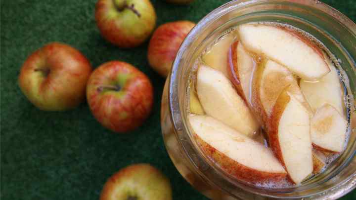 Як приготувати яблучний оцет