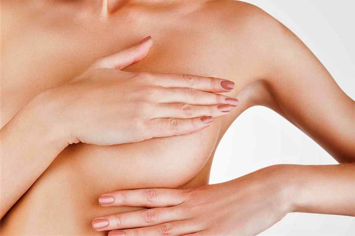 Як зробити розтяжки на грудях менш помітними