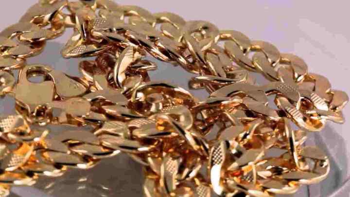 Чому золото відносять до дорогоцінних металів