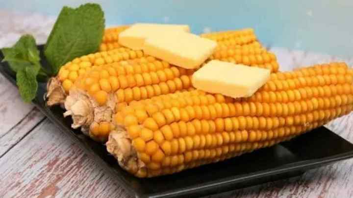 Що приготувати з консервованої кукурудзи