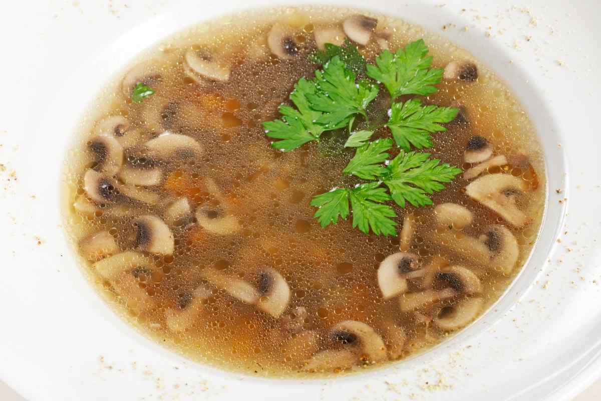 Як приготувати грибний суп з шампіньйонів