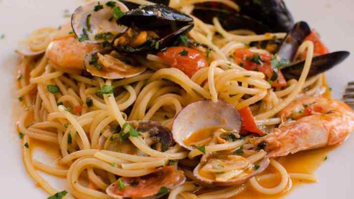 Як приготувати спагеті з морепродуктами