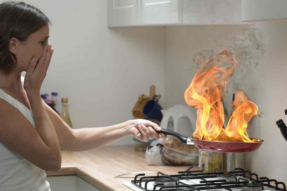 Як позбутися запаху пожежі в квартирі