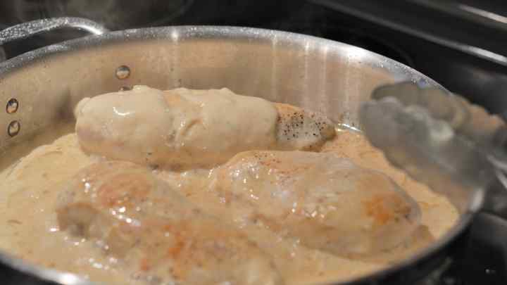 Рецепт приготування курки в сметаному соусі