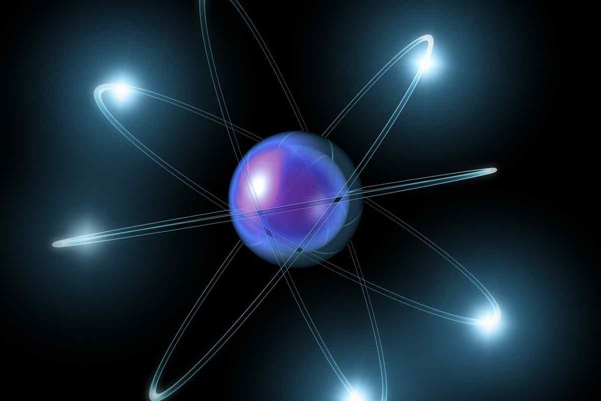 Хто і коли відкрив атом