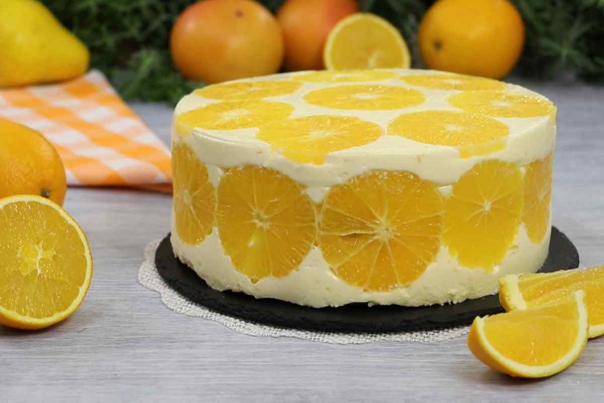 Легкий торт з вареним апельсином
