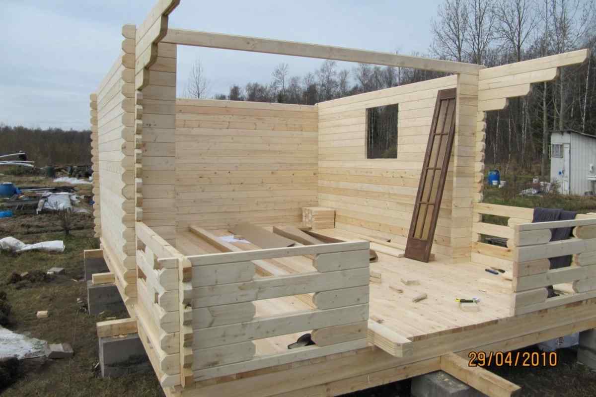 Як побудувати будинок з дошки