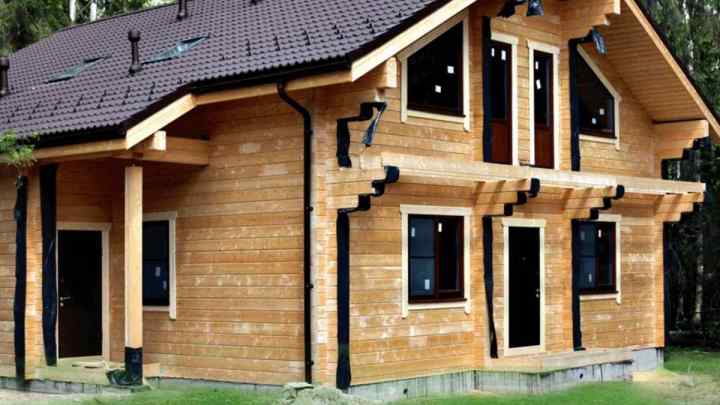 Нюанси будівництва дерев 'яного будинку, котеджу, лазні